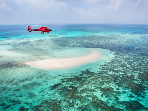 10-minute Scenic Flight over The Great Barrier Reef